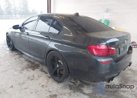 2013 BMW M5 from USA, damaged, VIN WBSFV9C51DD096381
